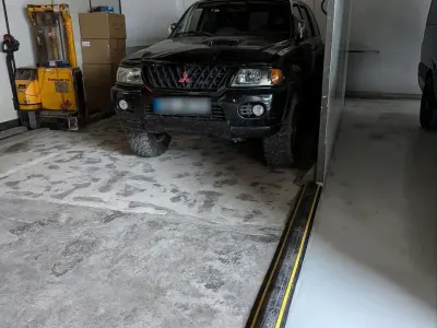 Gebraucht Mitsubishi Pajero Sport 133 PS (97 kW) 2002 Schwarz SUV