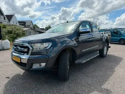 Gebraucht Ford Ranger XLT 160 PS (117 kW) 2017 Grau Pickup