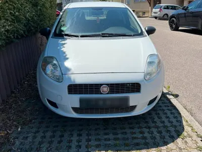 Gebraucht Fiat Punto 65 PS (47 kW) 2009 Weiß Kleinwagen