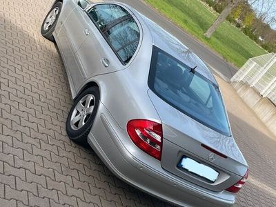 gebraucht Mercedes E200 