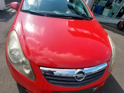 Gebraucht Opel Corsa 80 PS (58 kW) 2007 Rot Kleinwagen