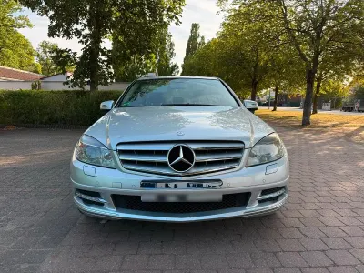 Gebraucht Mercedes C220 170 PS (125 kW) 2009 Silber Limousine