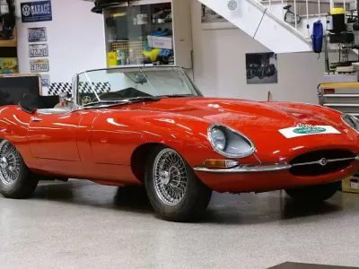 Gebraucht Jaguar E-Type 265 PS (194 kW) 1963 Rot Cabrio