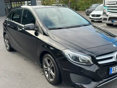 Gebraucht Mercedes B200 136 PS (100 kW) 2015 Van / Kleinbus