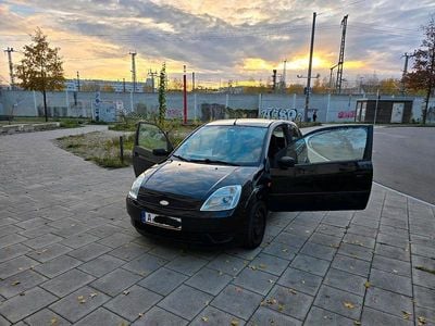Schwarz Gebraucht 2004 Ford Fiesta Kleinwagen | 1.600 € (Teuer)