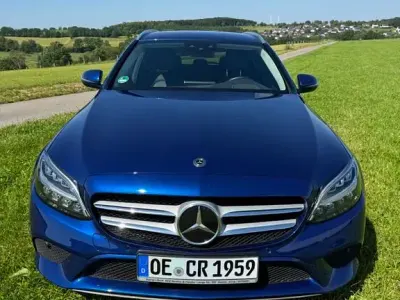 Gebraucht Mercedes C300e 306 PS (225 kW) 2020 Blau Limousine