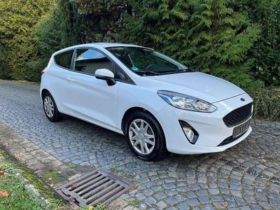 Weiß Gebraucht 2018 Ford Fiesta Cool & Connect Kleinwagen | 7.400 € (Fairer Preis)