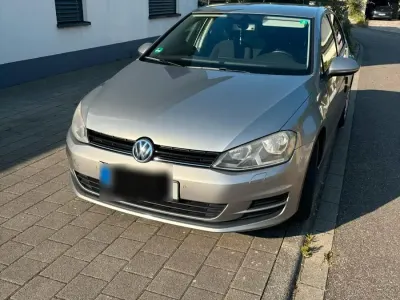 Gebraucht VW Golf VII Trendline 105 PS (77 kW) 2013 Silber Limousine
