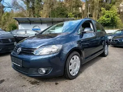 Käytetty VW Golf VII Match 122 HP (89 kW) 2012 Sininen Sedan