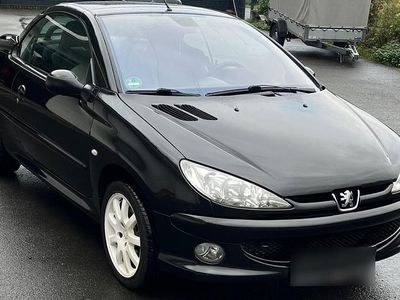 Gebraucht Peugeot 206 CC 110 PS (80 kW) 2005 Schwarz Cabrio