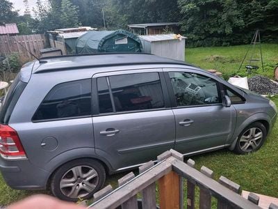 Gebraucht Opel Zafira 125 PS (91 kW) 2008 Silber Van / Kleinbus