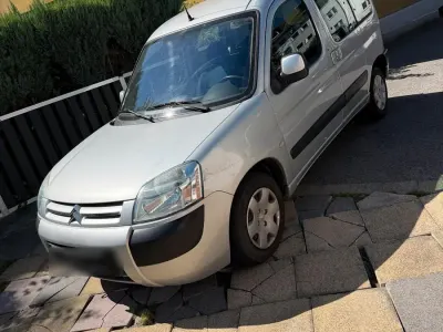 Gebraucht Citroën Berlingo 75 PS (55 kW) 2006 Silber Van / Kleinbus