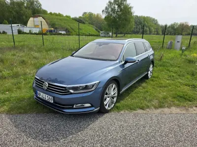 Gebraucht VW Passat Highline 239 PS (175 kW) 2015 Blau Kombi