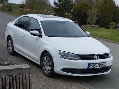 Gebraucht VW Jetta Highline 105 PS (77 kW) 2011 Limousine