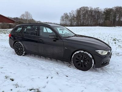 Schwarz Gebraucht 2016 BMW 320 Sport Line Kombi | 10.000 € (Guter Preis)