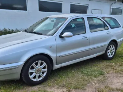 Gebraucht Lancia Lybra 131 PS (96 kW) 2003 Silber Kombi
