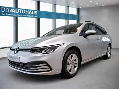 Gebraucht VW Golf VIII Life 110 PS (80 kW) 2024 Silber Kombi