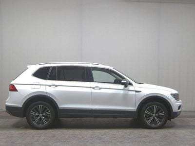 Gebraucht VW Tiguan Allspace Highline 220 PS (161 kW) 2018 Pure white SUV