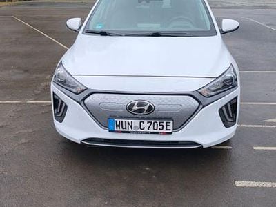 Gebraucht Hyundai Ioniq Trend 100 kW (136 PS) 2021 Weiß Kleinwagen