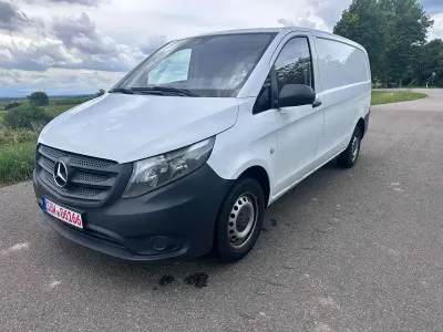 Gebraucht Mercedes Vito 114 PS (83 kW) 2015 Weiß Van