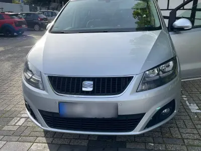 Używany Seat Alhambra 140 KM (102 kW) 2012 Minivan