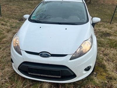 gebraucht Ford Fiesta 1.25 Heckspoiler und Klimaanlage