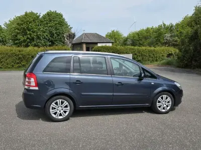 Brugt Opel Zafira Eco 116 HK (85 kW) 2009 Andere farben MPV