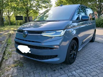Gebraucht VW Multivan Edition 149 PS (109 kW) 2022 Grau Van / Kleinbus