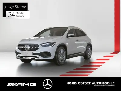 Gebraucht Mercedes GLA220 Progressive 190 PS (139 kW) 2022 Unilack polarweiß SUV