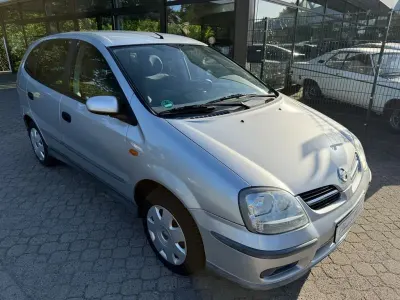 Gebraucht Nissan Almera Tino Acenta 116 PS (85 kW) 2005 Silber Van / Kleinbus