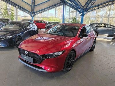 Neu Mazda 3 Homura-Line 140 PS (102 kW) 2026 Soul red crystal m Limousine