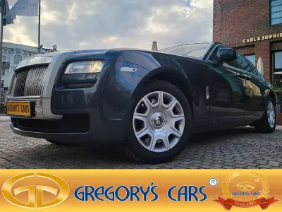 Gebraucht Rolls Royce Ghost 571 PS (419 kW) 2014 Darkest tungsten & silver Limousine