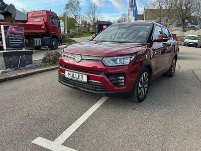 Usata SsangYong Tivoli Quartz 163 CV (119 kW) 2022 Rosso SUV