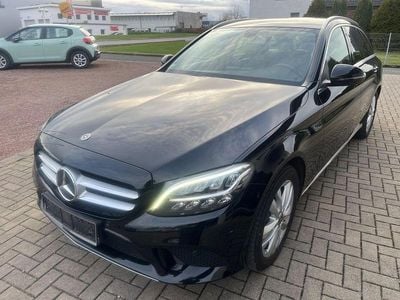 Gebraucht Mercedes C180 Business 156 PS (114 kW) 2018 Schwarz Limousine