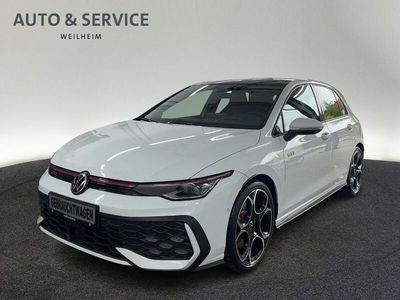 Pure white uni Gebraucht 2024 VW Golf VIII GTI Limousine | 40.990 € (Etwas zu teuer)