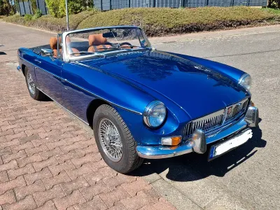 Käytetty MG B 92 HP (67 kW) 1974 Sininen Avoauto