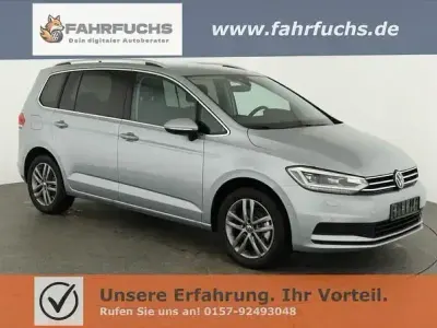 Neu VW Touran Comfortline 150 PS (110 kW) 2026 Silber Van / Kleinbus