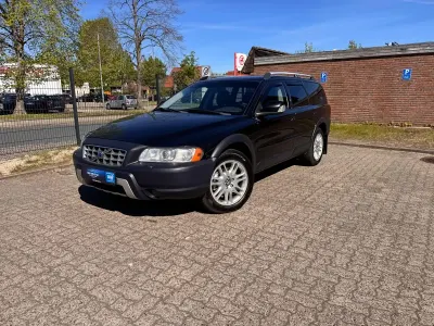 Begagnad Volvo XC70 185 HK (136 kW) 2006 Svart Kombi