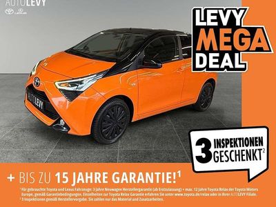 Second-hand Toyota Aygo X-play 72 CP (52 kW) 2020 Portocaliu Hatchback