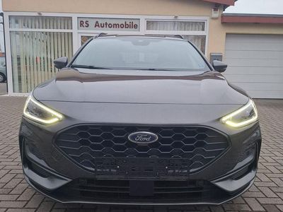 Gebraucht Ford Focus ST-Line X 116 PS (85 kW) 2023 Grau Limousine