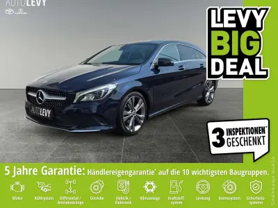 Gebraucht Mercedes CLA180 Urban 122 PS (89 kW) 2017 Blau Limousine