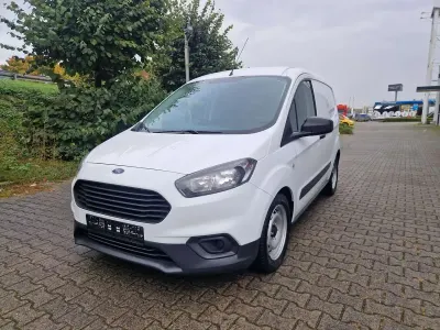 Gebraucht Ford Courier Basis 75 PS (55 kW) 2022 Frostweiß Van / Kleinbus