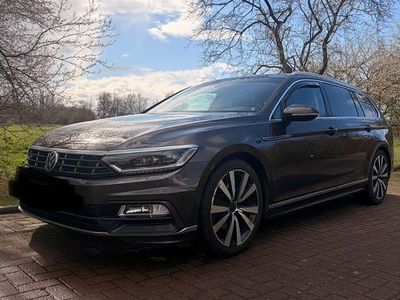 Gebraucht VW Passat R-line 150 PS (110 kW) 2017 Braun Kombi