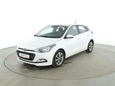 Weiß Gebraucht 2016 Hyundai i20 YES! Kleinwagen | 9.580 € (Etwas zu teuer)