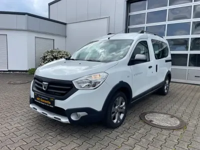 Gebraucht Dacia Dokker Stepway 116 PS (85 kW) 2016 Weiß Van / Kleinbus