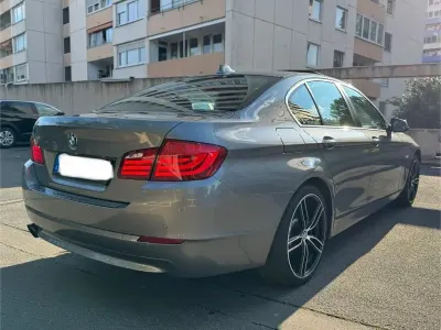 Gebraucht BMW 520 184 PS (135 kW) 2012 Grau Limousine