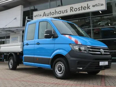 Gebraucht VW Crafter 140 PS (102 kW) 2024 Blau Van