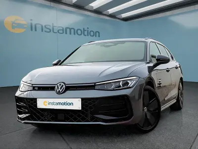 Gebraucht VW Passat 193 PS (141 kW) 2025 Grau Kombi