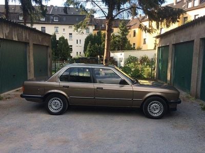 Second-hand BMW 316 Performance 90 CP (66 kW) 1986 Bej Berlinǎ