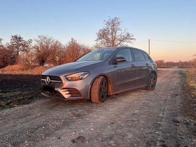 Second-hand Mercedes B250 AMG line 224 CP (164 kW) 2019 Gri Monovolum
